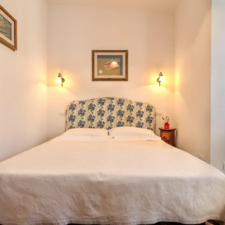 La Basilica Bed & Breakfast 3*